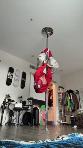 If this video goes viral, I’ll buy a Spider-Man suit. 🕷️ #dance #man #fypシ゚viral #spiderman 