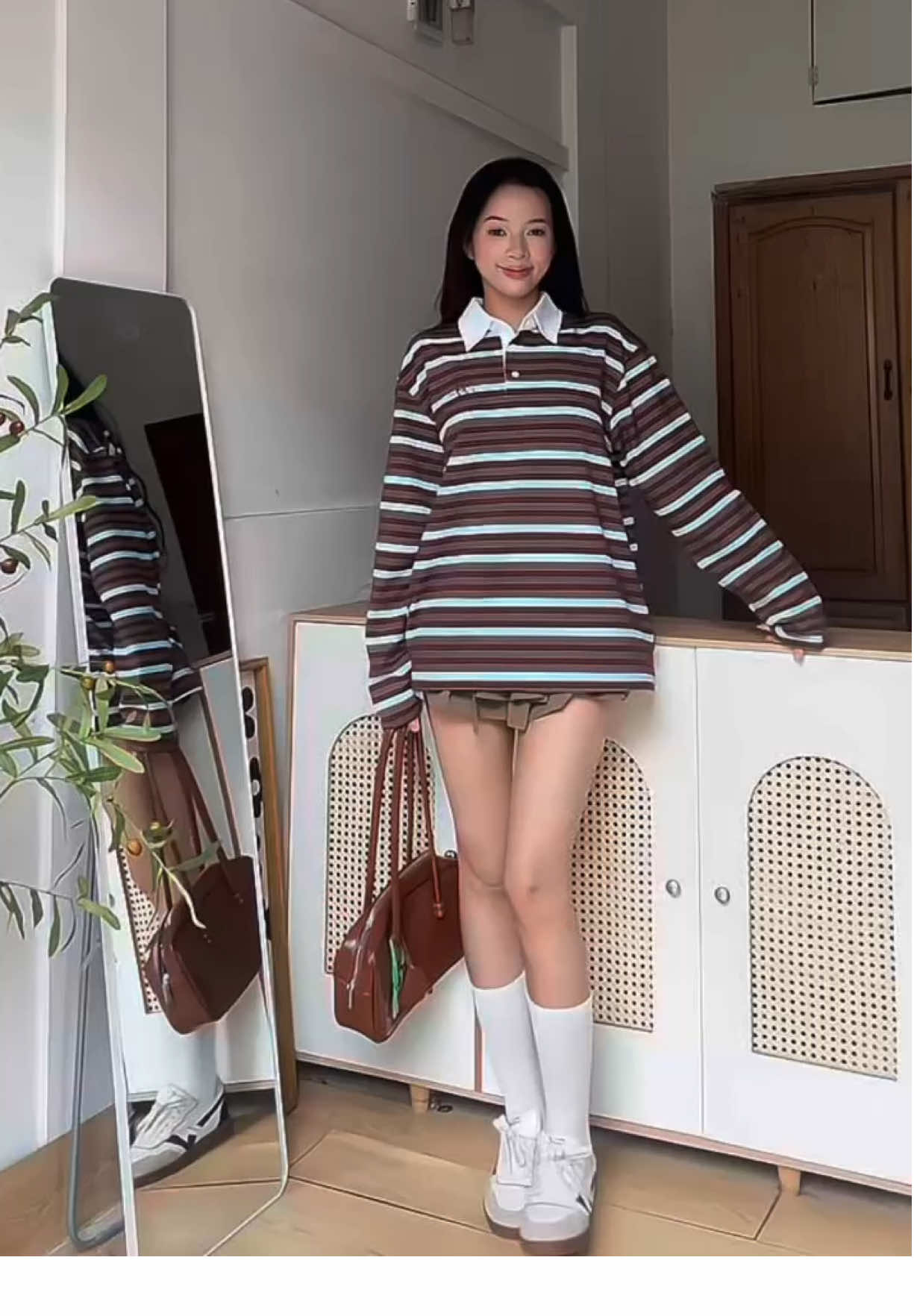 Áo kẻ sọc đang lên ngôi íii #1m68review #bycamcam #aotaydai #aokesoc #aoke 