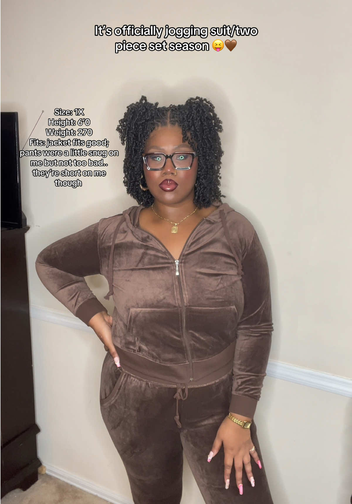A two piece hate to see me coming 😝🤩 @Fashion Nova @FashionNovaCURVE #fashionnova #twopieceset #curvyfashion #casualstyle #imsoul 