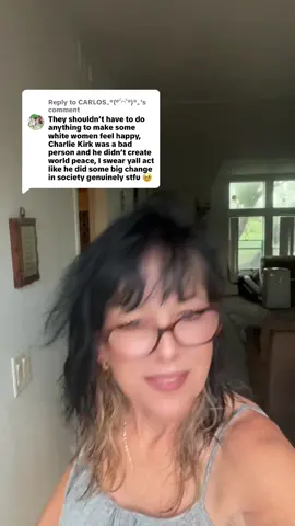 Replying to @CARLOS｡°(°¯᷄◠¯᷅°)°｡ 