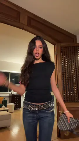 that boy is corrupt 🤭