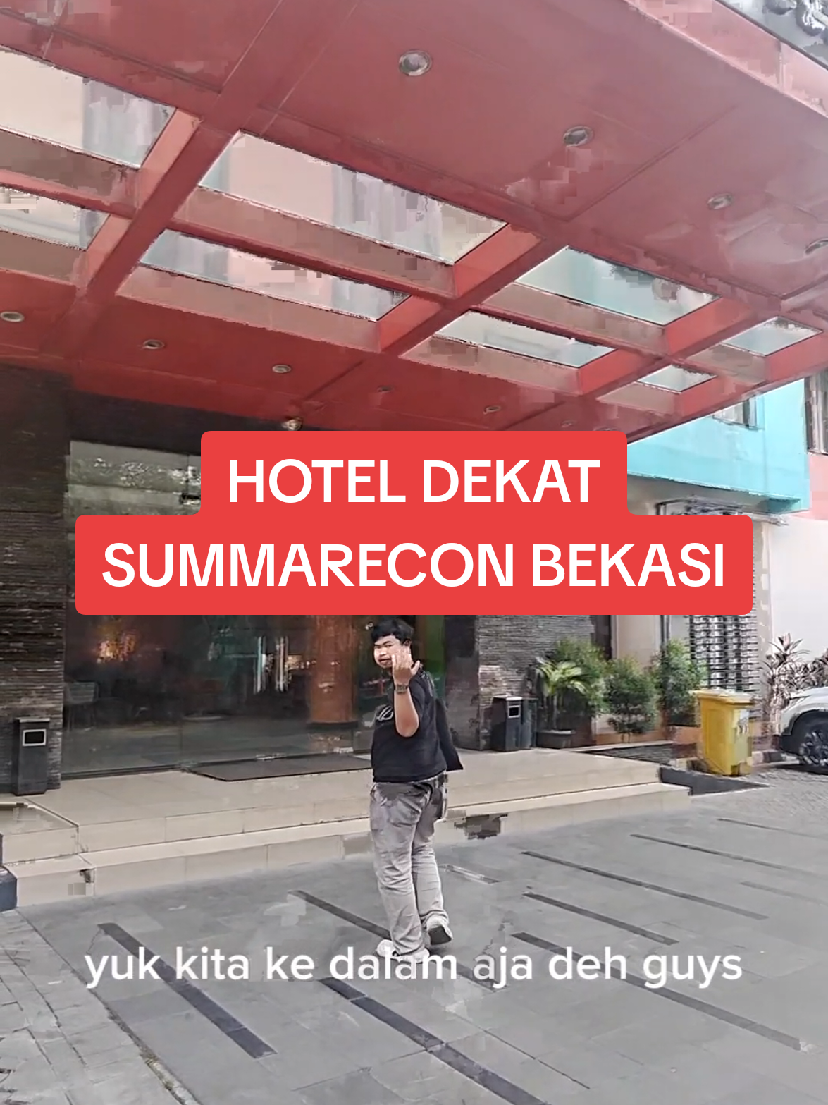 hotel dekat mall, jajanan dan LRT di Bekasi  Biar nginepnya makin hemat, gunakan Kode Promo berikut di aplikasi RedDoorz: RDSOCMED09 SANSSOCMED09 UVSOCMED09 #bukasemuapintu #sanshotelbekasi #hotelbekasi #reddoorz #hotelkotabekasi 