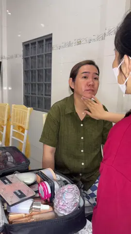 #CapCut 1 chiếc dâu xinh makeup cùng vi nhé#makeupcodauphanthiet #makeupresortmuine #xuhuongtiktok #makeupartist 