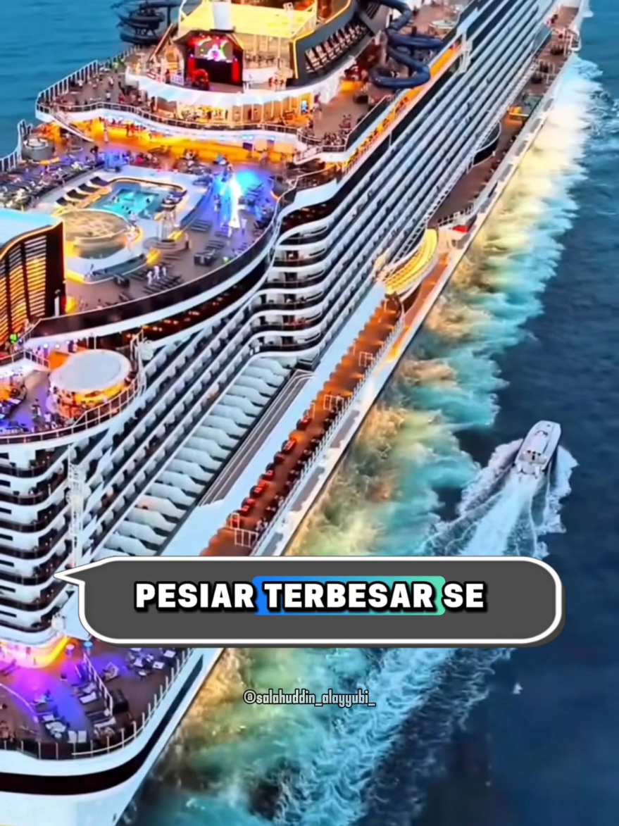 Kapal Pesiar Raksasa Buatan Tiongkok Bikin Titanic Jadi Kecil Tiongkok berhasil meluncurkan kapal pesiar terbesar se-Asia dengan fasilitas super lengkap, dari ribuan kamar hingga taman air mewah. Dibangun sepenuhnya dengan teknologi sendiri, kapal ini jadi bukti nyata kekuatan industri maritim Tiongkok. #ChinaHebat #KapalPesiar #TeknologiTiongkok #TitanicLewat #BasementMaritim 