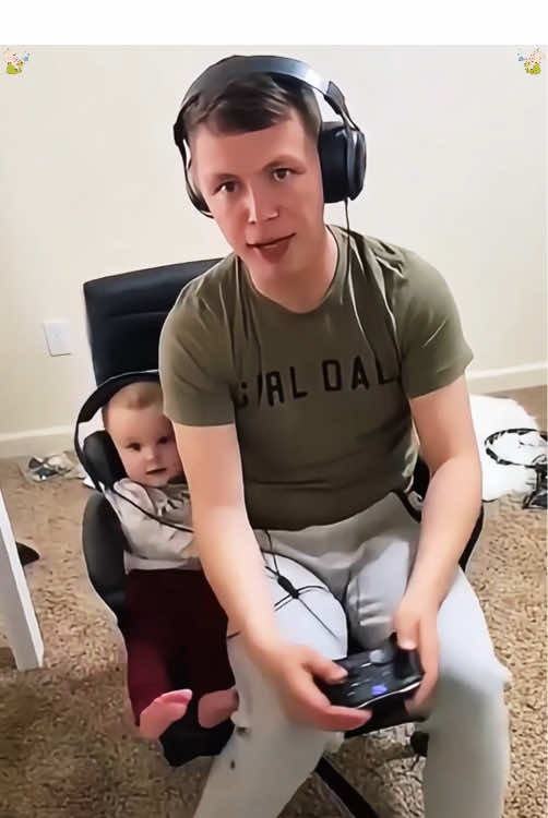 When it’s dad’s turn to take care of the baby 🧔‍♂️😂#funnyvideo #fyp #happy #funnytiktok #omg #usa #funny #foryou #prank #foryou 