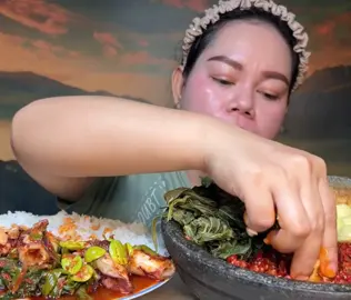 Mukbang oseng cumi kangkung pete pedas, ikan asin, rebusan daun singkong, sambal terasi + lalapan jengkol muda (Yt:Tina Z'TAR ASMR) #tinaztarasmr #menusundaan #bikinngiler #mukbangvideo #mukbangeatingshow 