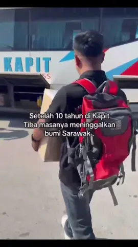 Tak ada kata atau kalimat yang tepat untuk mewakilkan rasa sedih ini. Ada persahabatan diibaratkan satu keluarga. Keikhlasan dan untaian doa sebagai guru akan selalu mengiringi setiap langkah kaki yang memiliki tujuan. Kapit takkan dilupakan tempat first posting.  #kapit #sarawak 