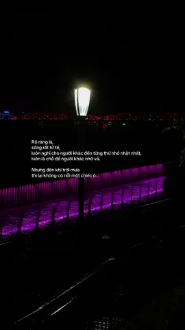 Rõ ràng là sống rất tử tế, luôn nghĩ cho người khác đến từng thứ nhỏ nhặt nhất, luôn là chỗ để người khác nhờ vả. Nhưng đến khi trời mưa thì lại không có nỗi một chiếc ô..#xuhuongtiktokk #tamtrang #xu #viral #uoclenxuhuong 