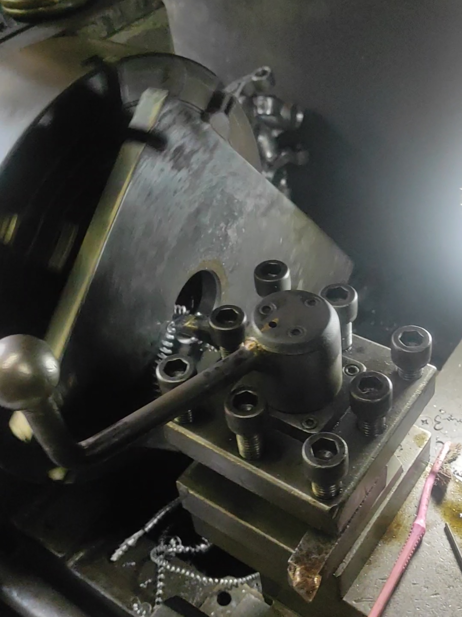 proses pembuatan lubang diameter plat untuk Zig di mesin miling dro.  #mesinbubut #cncbubut #bubut #teknikmesin #fyppppppppppppppppppppppp 