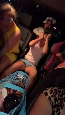 #lol #crazyfamily #fridayvibes 