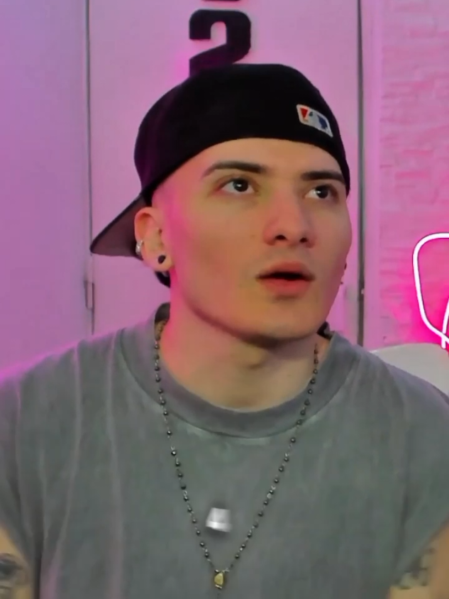 QUE PASA NO TE GUATO?🌚🤣 #pareja #pelea #celos #novios #usurpas 