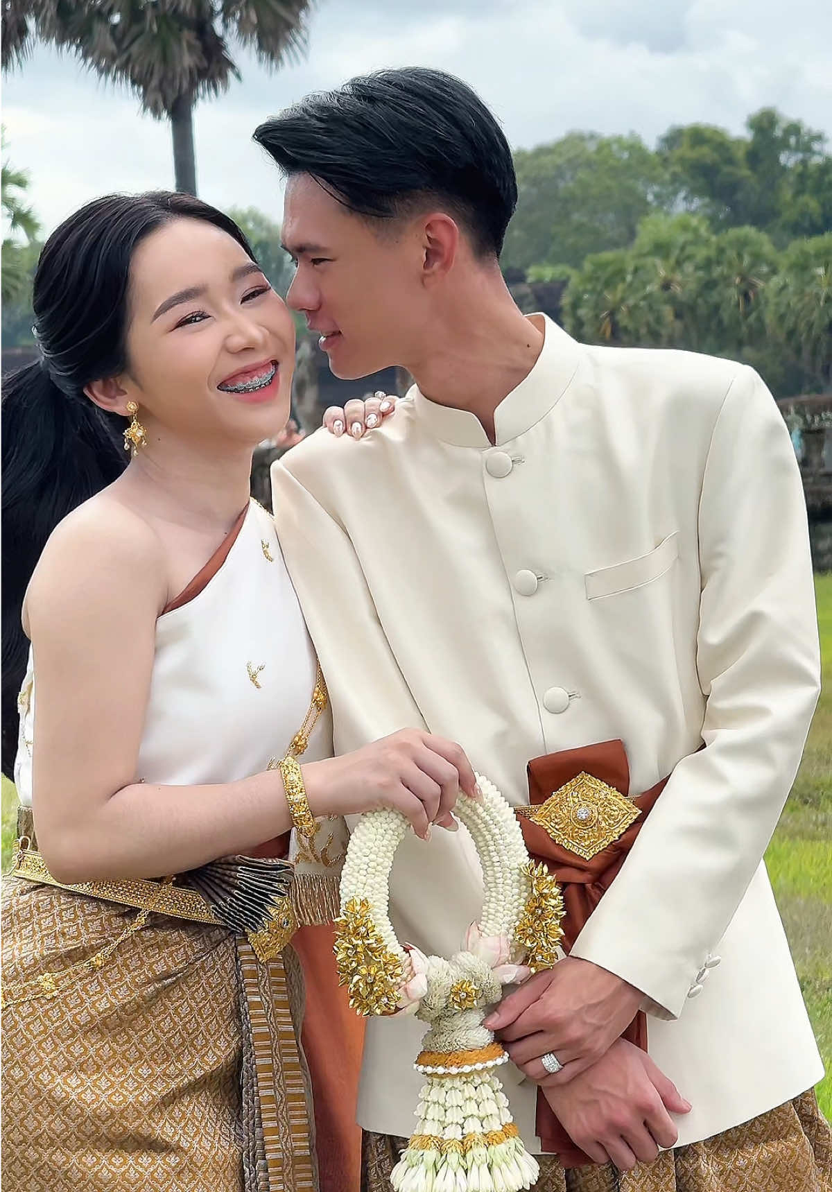 លង់មែនទែនហើយ🤍🤎 #boranwedding #fypシ゚ #foryoupage #capcut #fypage 