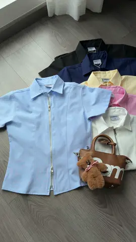 LINEAR ZIP | CEMMERY® LINEAR ZIP chính thức lên kệ ✨ Sơ mi dáng baby tee form ôm gọn bảng màu đa dạng dễ mix match.😽 #cemmery #somi #newitem #linearzip #fyp 
