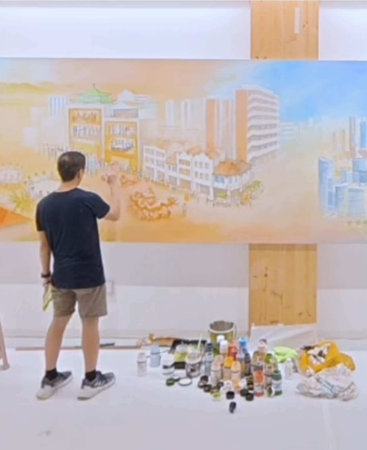 🎨🖌️ The art of honouring a legacy in 5120 x 1080: Each brushstroke by #NTUsg @Nanyang Business School alumnus Yip Yew Chong 👨🏻‍🎨 pays tribute to the late Dr Wee Cho Yaw, a banking titan whose unwavering support helped shape numerous educational initiatives at NTU, in a painting filled with colour and care. #NTUsgGiving #NTUsgEducation #Philanthropy #Cinematic @uobgroup 