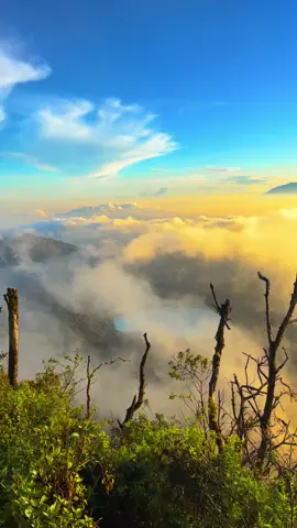 Yang dapet lautan awan mana nih tgl 21 Septmber??  #gunungsagaragarut2132mdpl #gunungsagara #mtsagara 