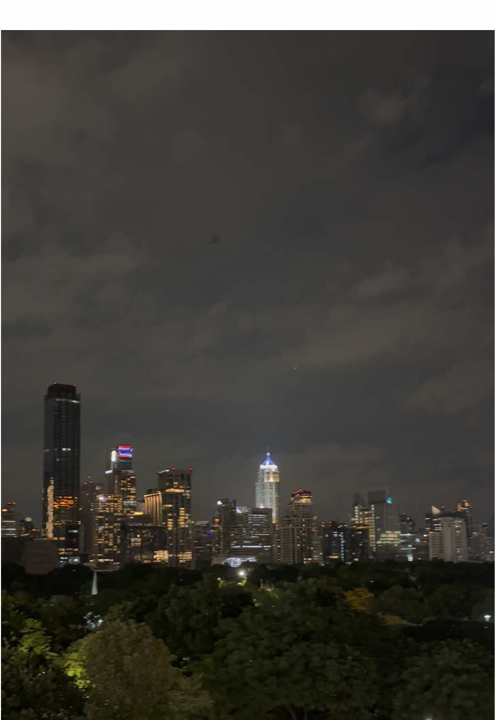 Bangkok city in Sep 2025 #dusitcentralpark #ดุสิตเซ็นทรัลพาร์ค #bangkok #bkk #bangkokcity #thailand🇹🇭 #bangkokseptember #bangkok2025 #กรุงเทพ #กทม #กรุงเทพมุมสูง #newyorkcity 
