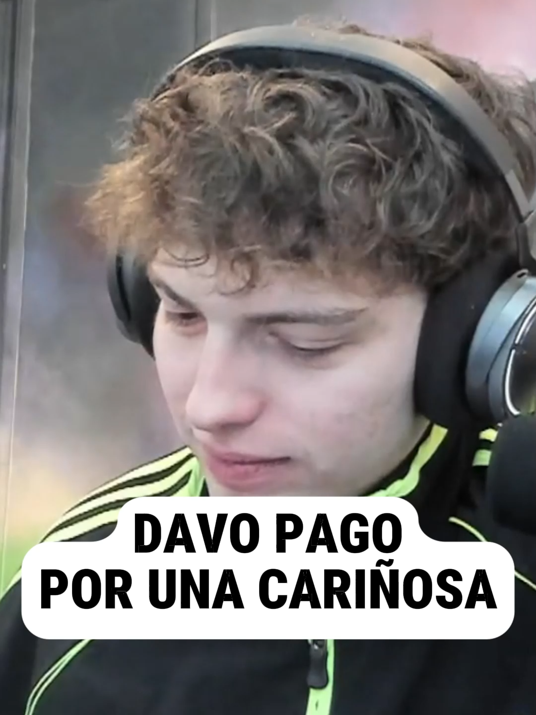 DAVO PAGO POR UNA CARIÑOSA #davooxeneize #clips #viral #streamer #argentina #lacobra