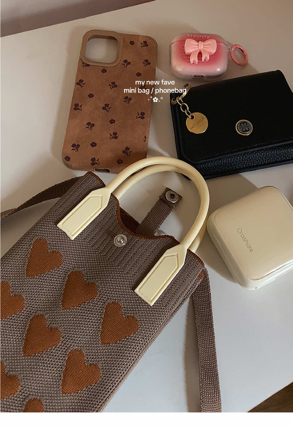 my new fave mini bag ✨ #minibag #crossbodybag #slingbag #phonebag #miniknittedbag 