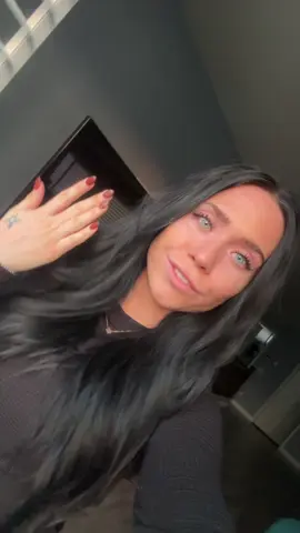 Kenzie is the best with these nails@Kenzie 🖤 