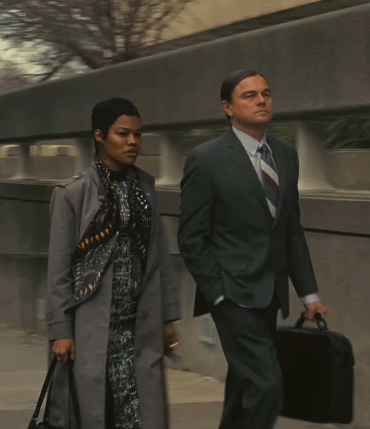 This movie is insane #onebattleafteranother #leonardodicaprio #beniciodeltoro 