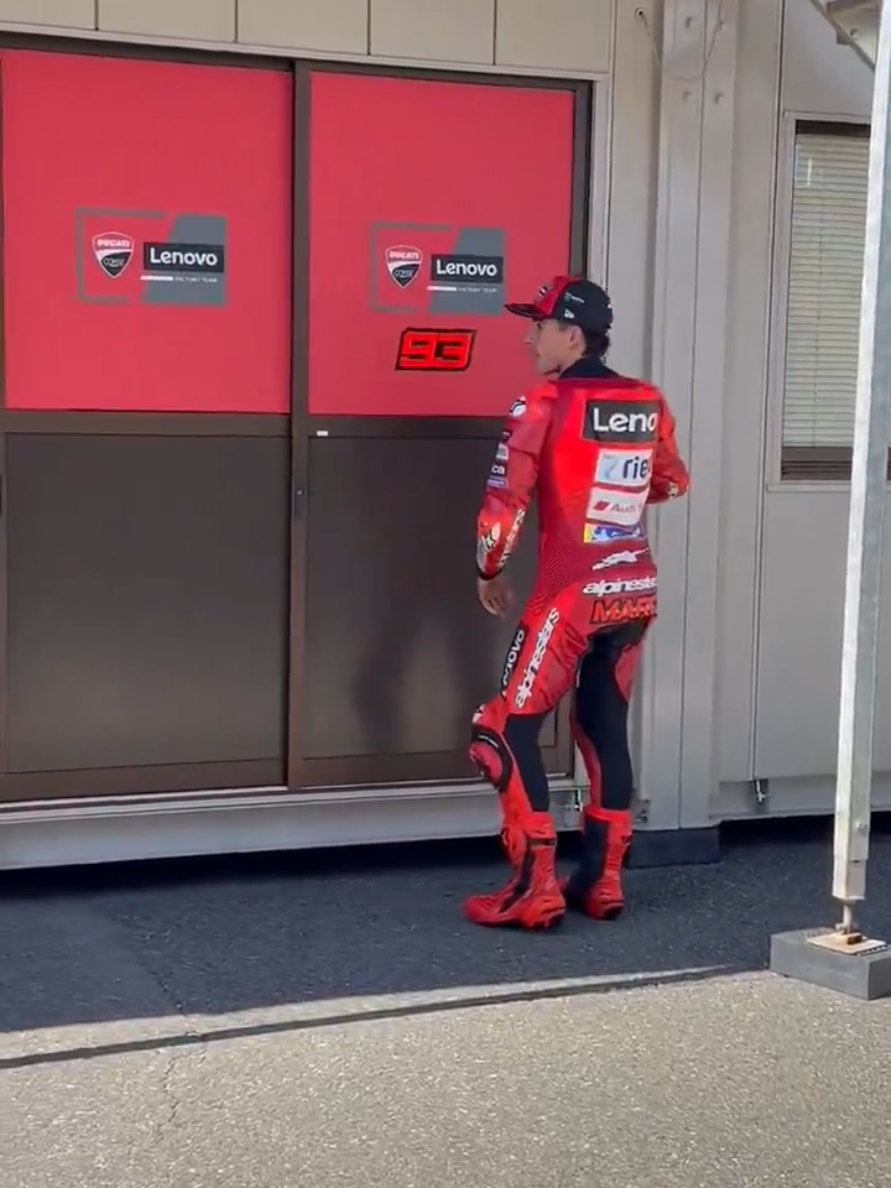 Time for Saturday session ✊ #motogp #marcmarquez #weare93 #japanesegp #todorojo🔴 
