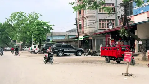 #ကချင်ပြည်နယ် #တနိုင်းမြို့ကိုလာလည်ပါဖိတ်ခေါ်ပါတယ်😁 #အမြဲလျှောက်သွားချင်သူလေးပါ #အသဲလေးတော့ပေးသွားနော်😍❤️❤️❤️ #မြစ်ကြီးနားသူလေး💜 