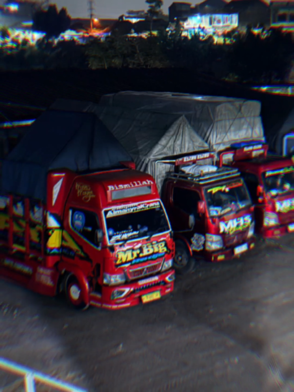 Ngesuk maning aja gawani iwak asin bae ya sam @Rahmat Dwi Prasetyo    #CapCut #sopirtruck #fyp #cantermaniaindonesia 