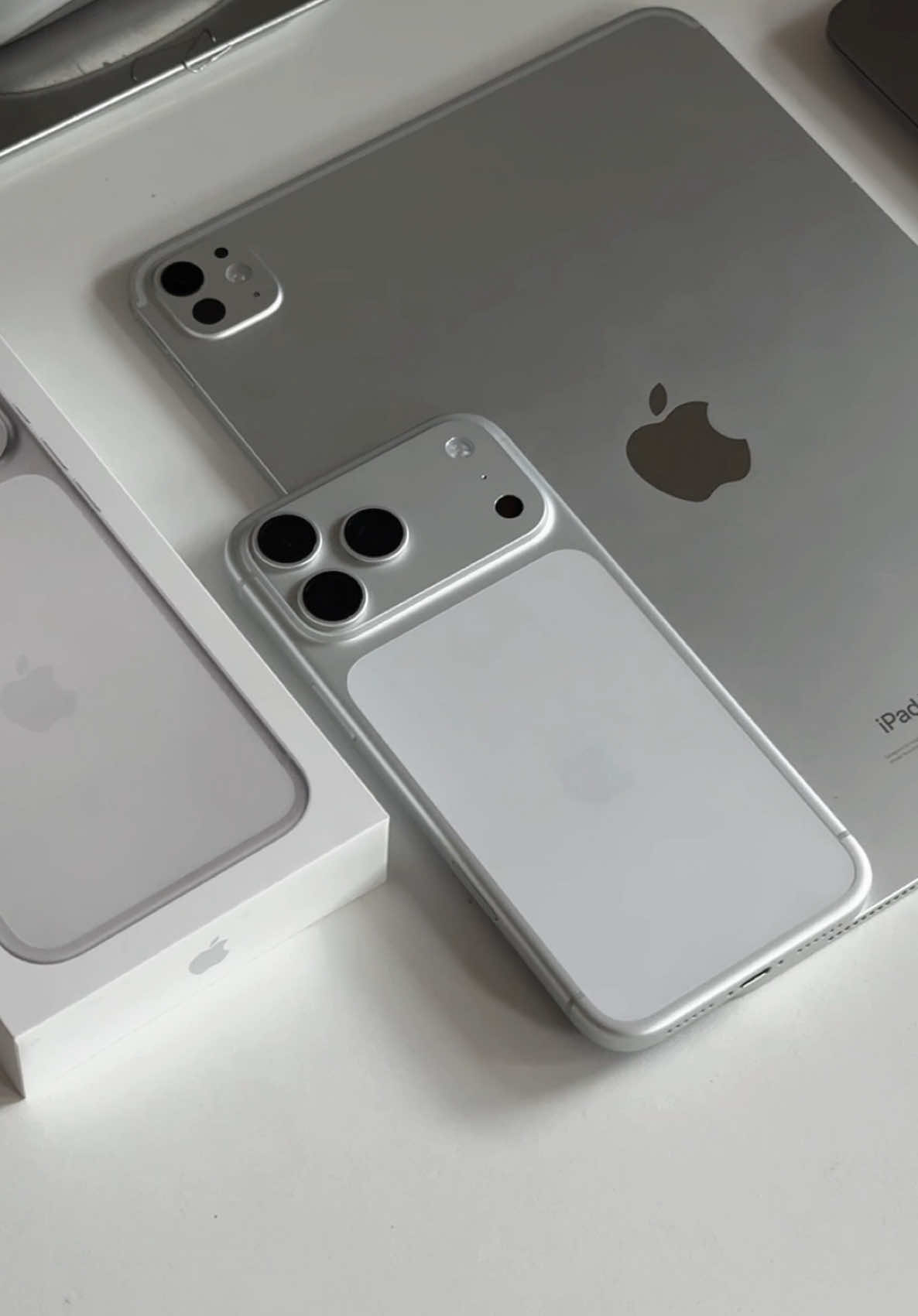 ครองใจสี Silver ตลอดไป🤍🩶  #iphone #iphone17promax #silver #ไอโฟน17 #unboxing 