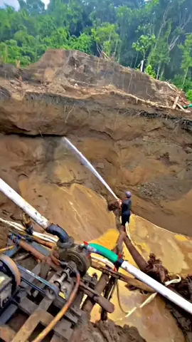 Masyarakat Tambang Indonesia akan makmur bila ada aturan dan Kebijakan untuk kesejahteraan bangsa . #sorotan #edukasi #fyptiktok #tambangemas #pendulangemas 