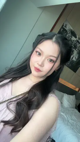 loveee the makeupp !! 😍