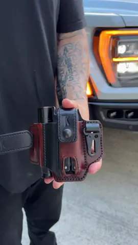 Experience the better carry. Made by hand for ultimate craftsmanship, like the good old days 💪🏻 Leather tool belt sheaths made in the USA from www.taleofknives.com  #tools #belts #trades #builtnotbought #fordraptor 