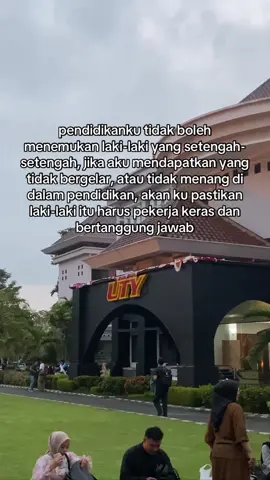 mari liat keunggulan masing-masing dari kita sbg motivasi, bukan bahan insecure. jika aku menang dalam hal pendidikan, kamu bisa menang dalam banyak hal lainnya.  #fyp 