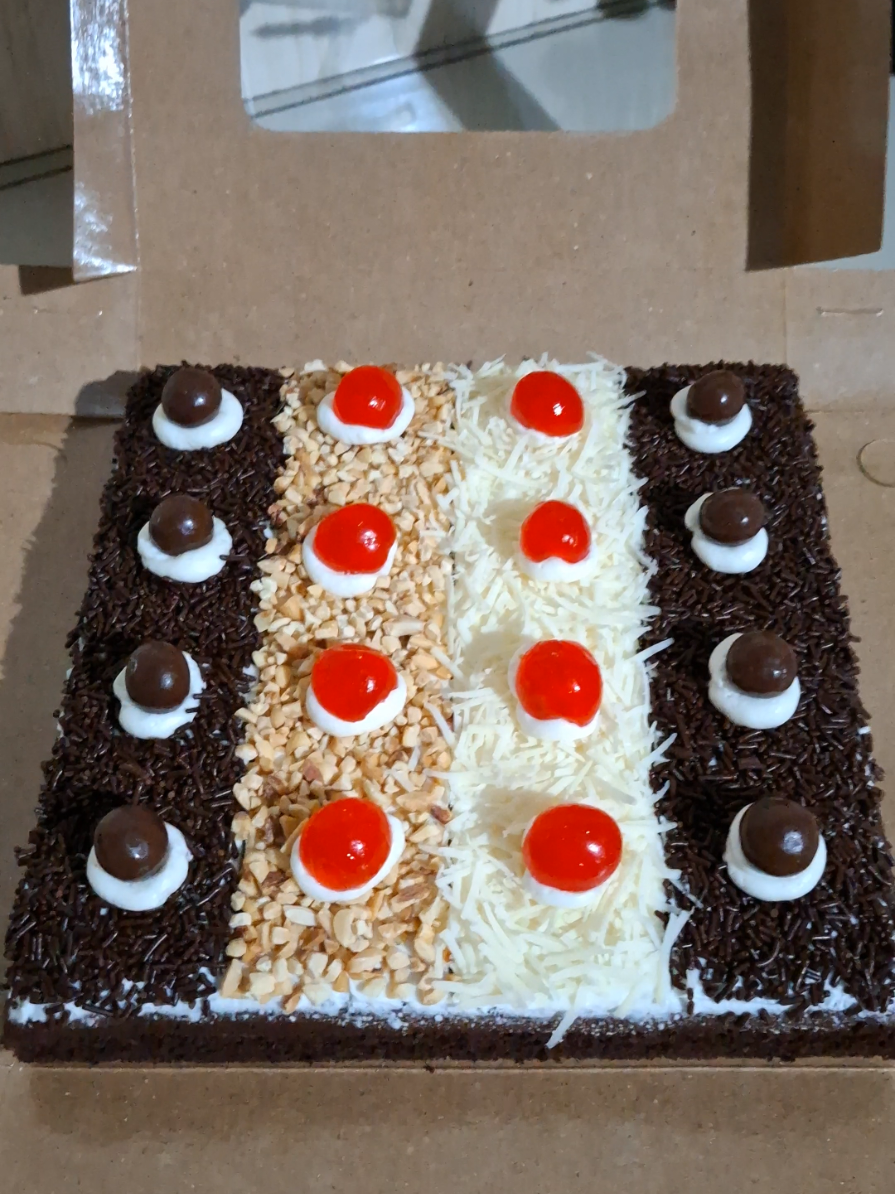 CAKE POTONG #cakepotong #hantaran #ultah #snackbox #camilanenak 