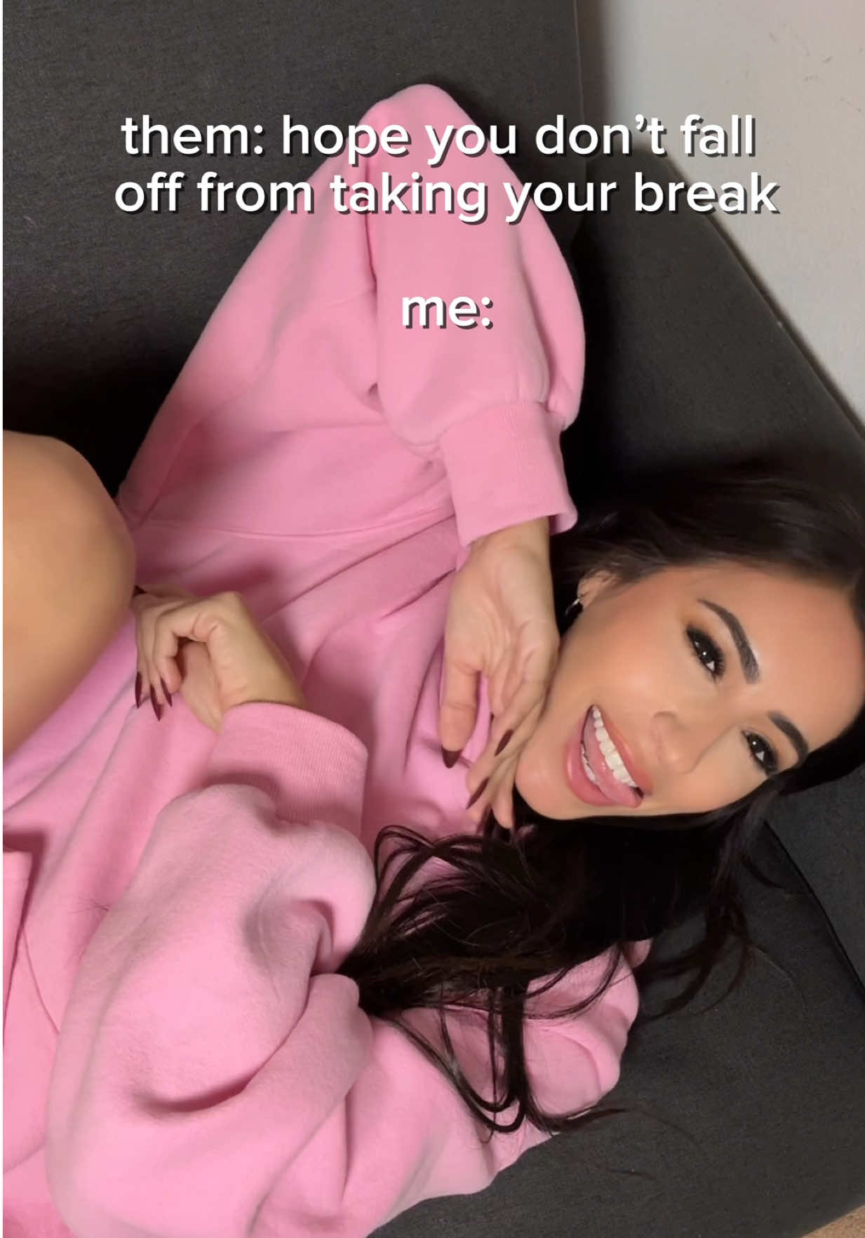 As long as my girls still got me !!💖 haha still here you guys 🙋🏻‍♀️