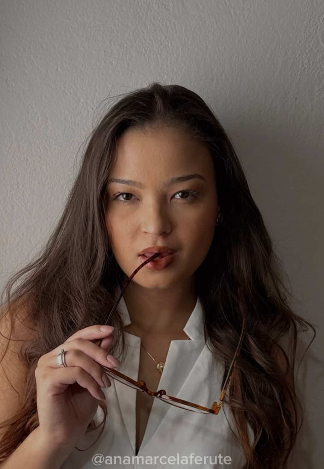 Cadê as minhas gatinhas que usam óculos? 🤓 #posesparafotos #dicasdefotos #fyp 