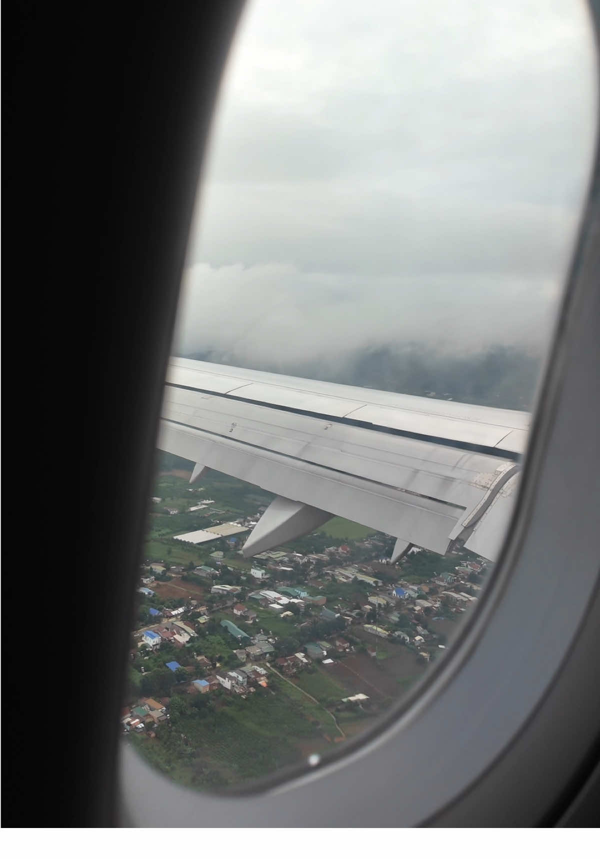 mắt sưng nhưng vẫn cứ là géc go