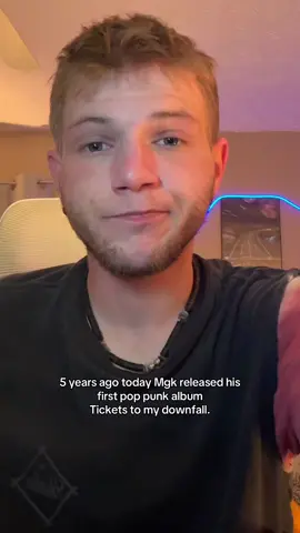 What song are you hoping to hear him play live? #mgk #lostamericana #tour #ticketstomydownfall #machinegunkelly @mgk 