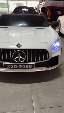 Xe ô tô điện trẻ em Mẹc C250 cao cấp có điều khiển và tự lái, kết nối Bluetooth, nhạc còi đèn bé chơi rất thích thú, động cơ khỏe mạnh, bình điện chơi 3h liên tục, bảo hành 3 tháng  #bibocar #otodientreem #otodienchobe #xetreem 