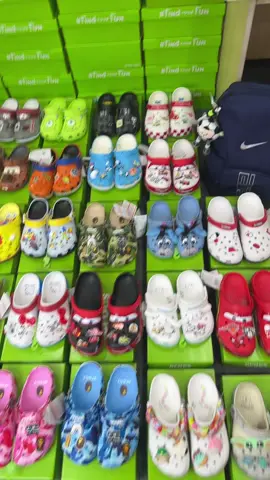 Liệu mcq có xứng đáng Top 1 Crocs không ae #ptstorephukienquatang #ptstore68 #crocs #crocsbape #crocsmcqueen 