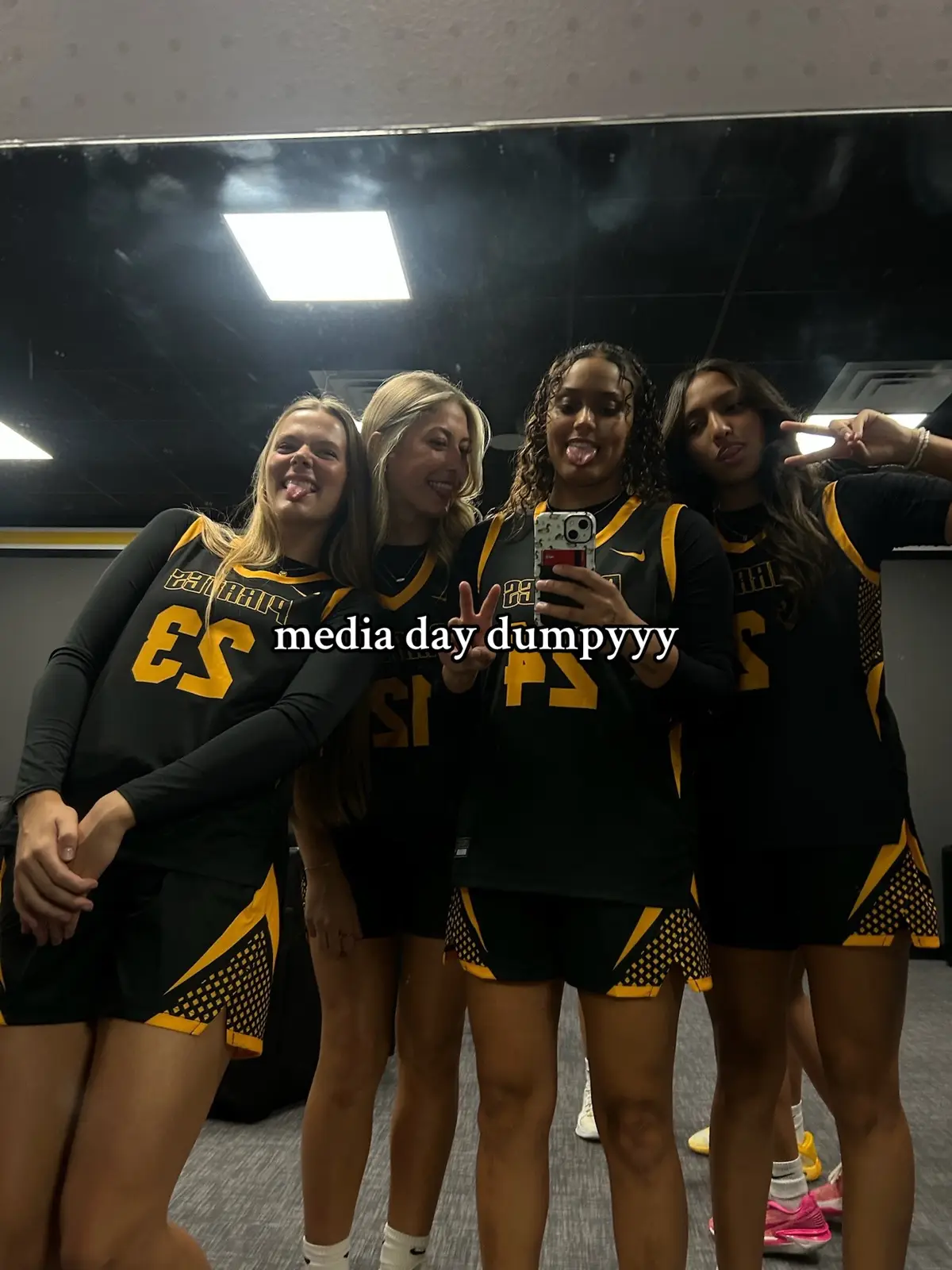 #fypシ゚viral #mediaday #collegeathlete #wbb #basketball 