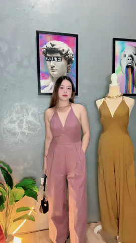 Elegant classy!#fypシ゚viral #jumpsuit #foryoupage #elegantstyle 