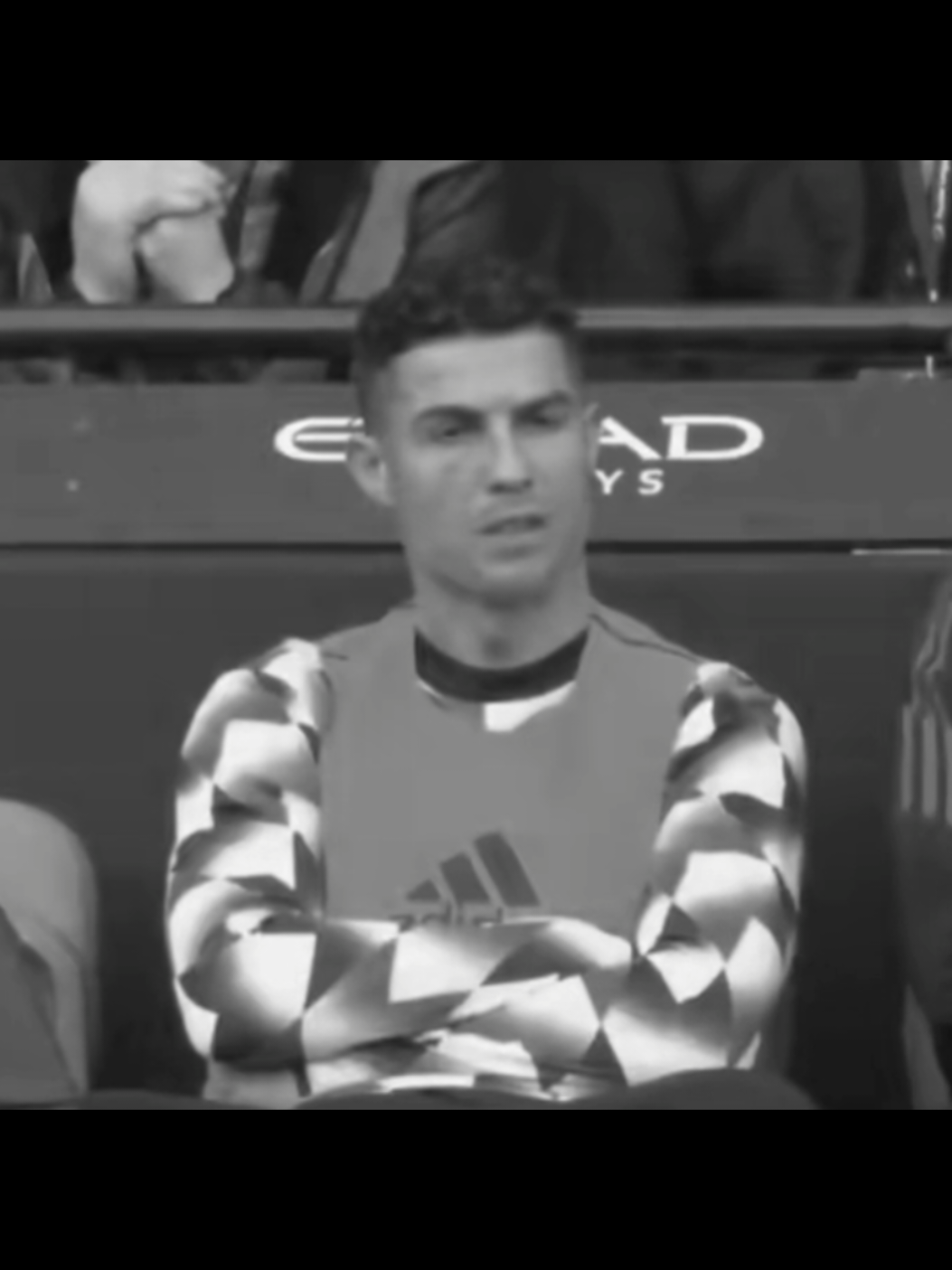 قاعد تتذكر كل لحظة عشتها مع شخص اللي كنت تحبه قبل الفراق #كريستيانو #رونالدو 