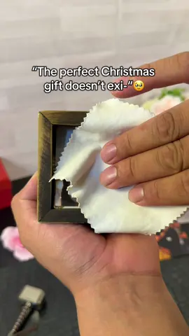 Watch until the end 🥹❤️ #giftideas #couplegoals #memories #memorybox #christmas 