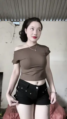 Người thì béo nhưng vẫn thích mặc đồ hở eo 🫠#xuhuong #xuhuong #xuhuongtiktok 