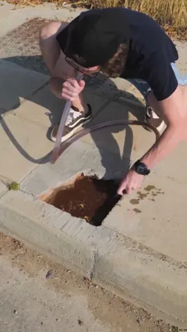 Restoring a pothole with its  perfect gypsum twin #DIY #bricolage #repair #gypsum #woodmood 