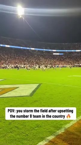 VIRGINIA PULLS OFF THE UPSET THIS IS COLLEGE FOOTBALL 🗣️ @Unnecessary Roughness (via:_lennon.0/ig) 