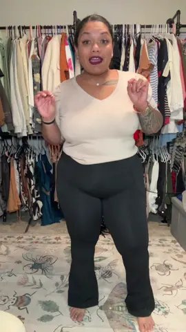 Showitty my love!! You e done it again! #tiktokshopcreatorpicks #plussize #pants #stretch #gorgeous 