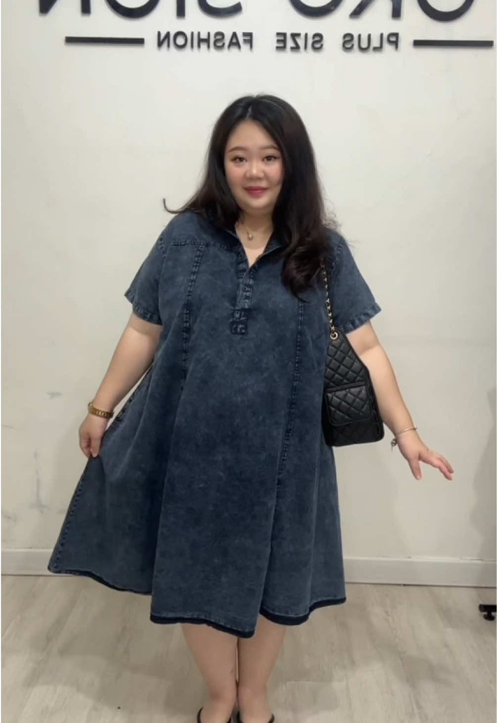 lucu banget bagian roknya model payung #dressjumbo #dressbigsize  #dressdenim 