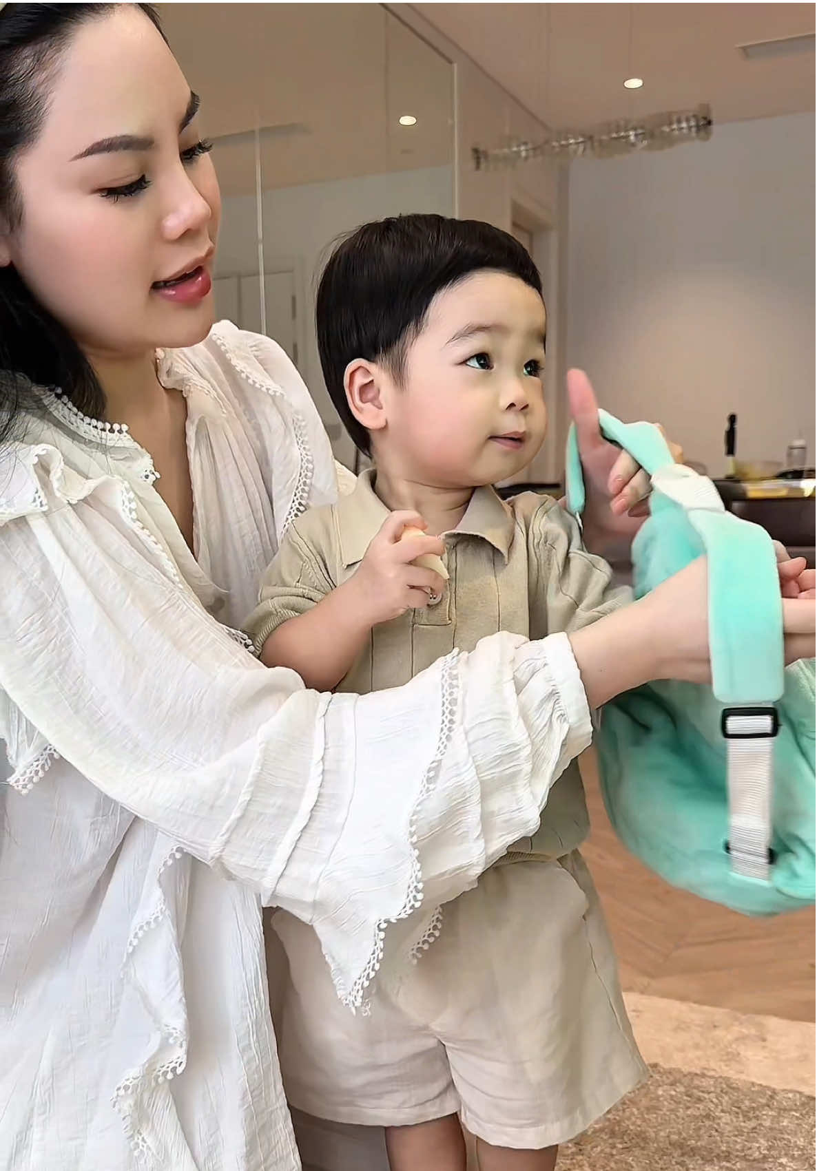 Mỗi lần tìm được sữa ưng hợp con là mẹ lại share cho cô chú nè #NutifoodGrowPLUS #DonBayTangCan #Nangbatconvechuyenlon #NutifoodGrowPLUStangcan