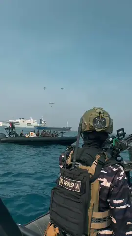 Indah nya Lautan Indonesia  #kopaska #angkatanlaut #tnial